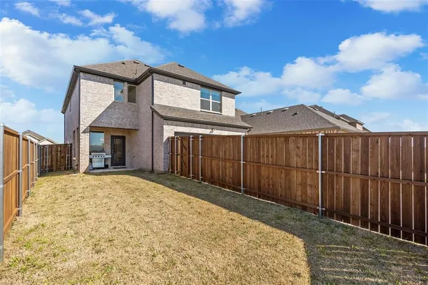 $3,100 | 1220 West Yarrow Avenue, Justin, TX 76247