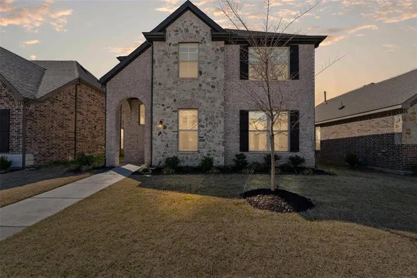 $3,100 | 1220 West Yarrow Avenue, Justin, TX 76247