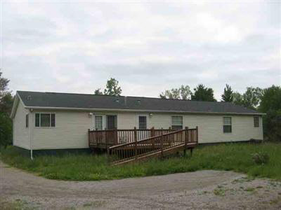 10373 East Mt Morris Road Davison, MI 48423 - Photo 3 of 11 20157670-2.JPG