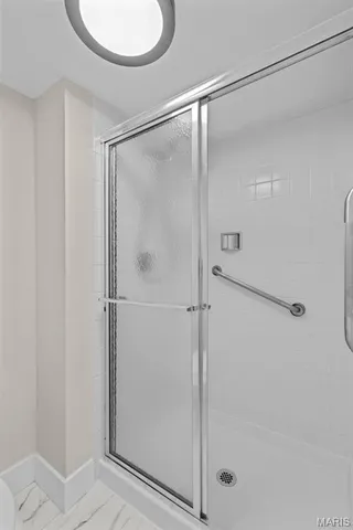 $275,000 | 514 Coeur De Royale Drive, Unit 202, Creve Coeur, MO 63141