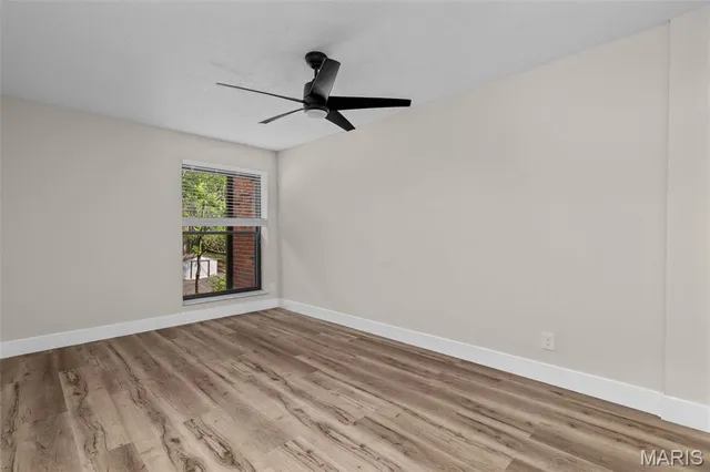 $275,000 | 514 Coeur De Royale Drive, Unit 202, Creve Coeur, MO 63141