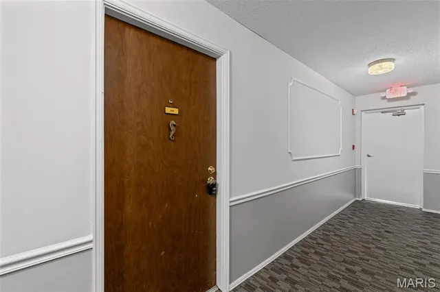 $275,000 | 514 Coeur De Royale Drive, Unit 202, Creve Coeur, MO 63141