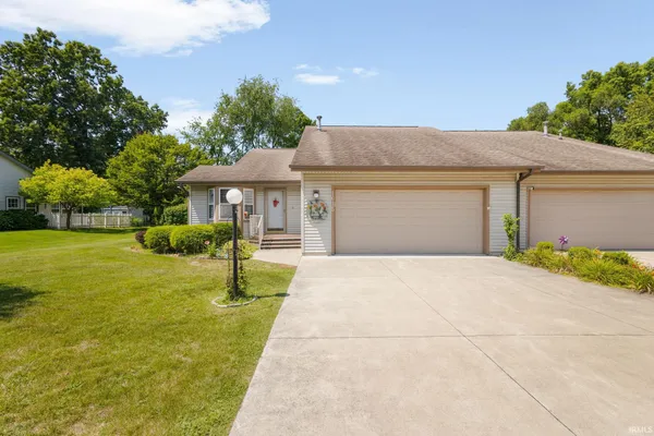 $269,000 | 1615 Pine Ridge Court, Elkhart, IN 46514