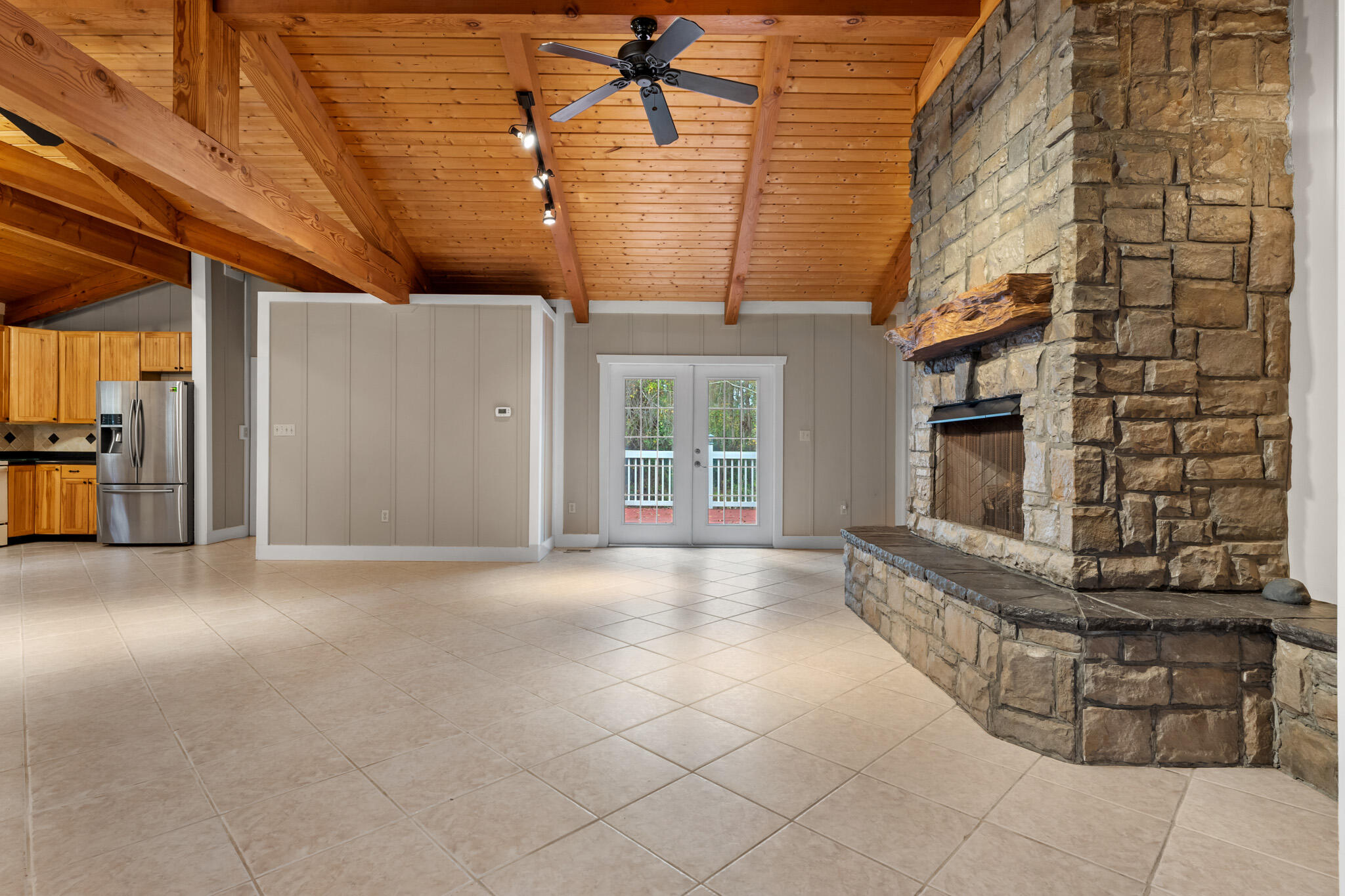 108 Osprey Lane Santa Rosa Beach, FL 32459 - Photo 13 of 40 an empty room with windows