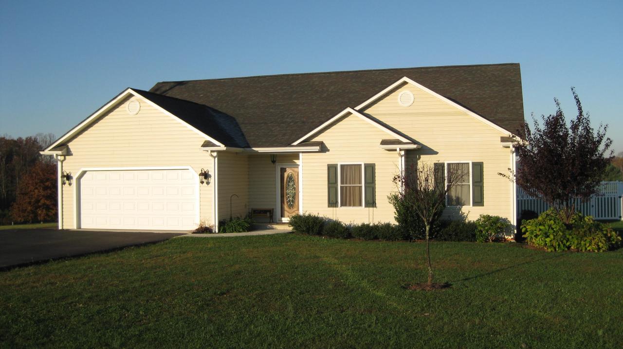 871 Morewood Road Hardy, VA 24101 - Photo 3 of 16 Double Car Garage