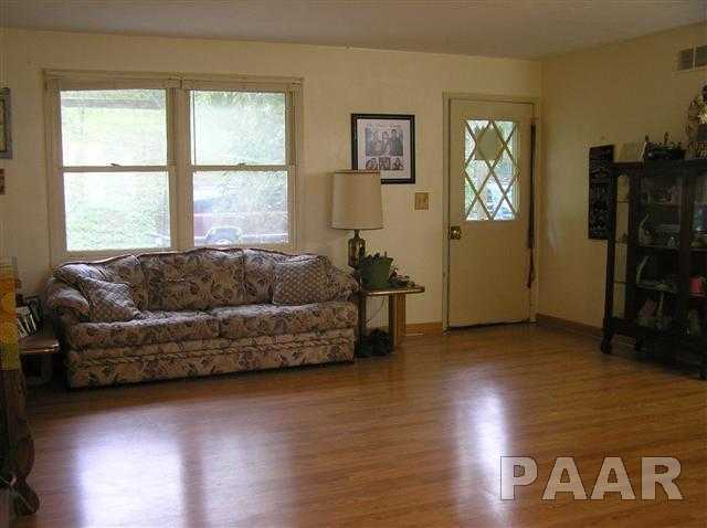 6276 Macs Road Manito, IL 61546 - Photo 3 of 12 Gallery Image 3