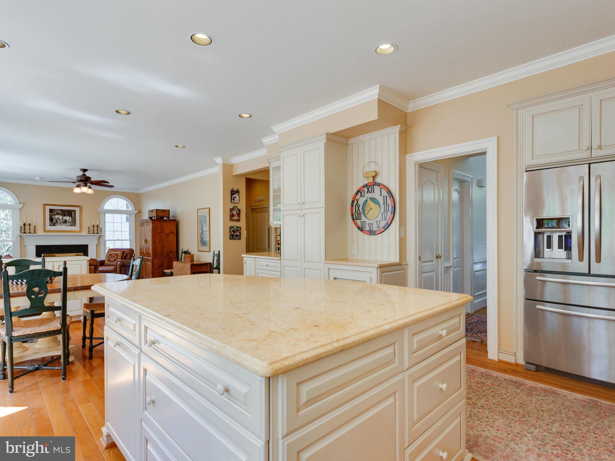 11279 Center Harbor Road Reston, VA 20194 - Photo 5 of 25 Kitchen