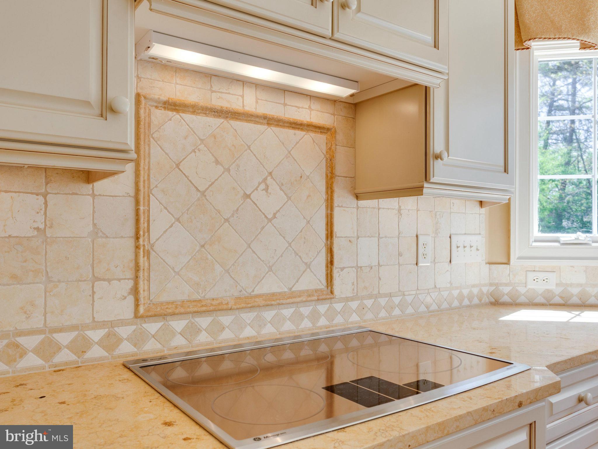 11279 Center Harbor Road Reston, VA 20194 - Photo 6 of 25 Kitchen