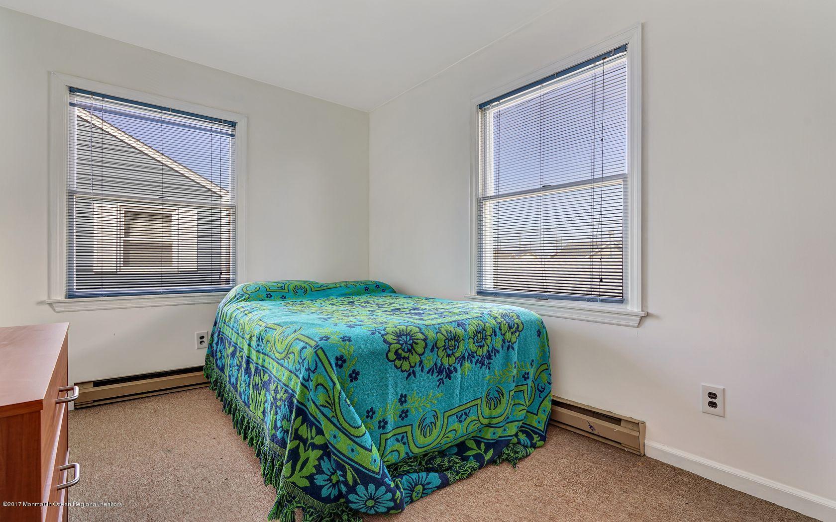 25 Malibu Road Lavallette, NJ 08735 - Photo 19 of 39 Dreamy Bedroom