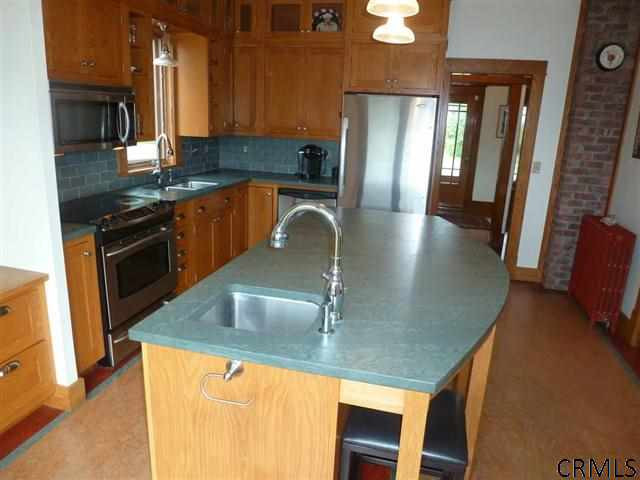 196 Whitehall Road Albany, NY 12209 - Photo 14 of 25 Photo 14