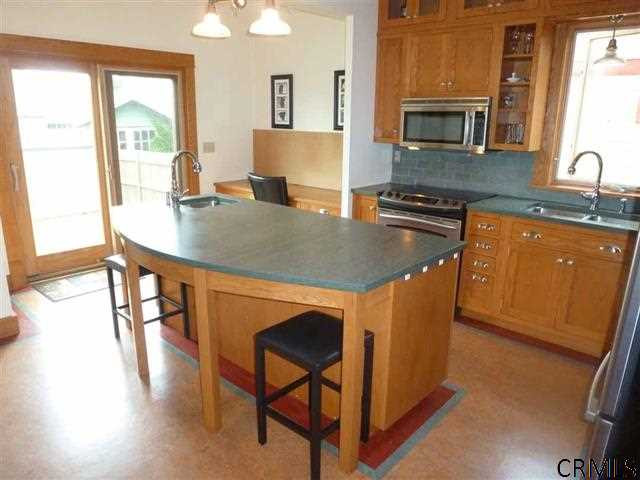 196 Whitehall Road Albany, NY 12209 - Photo 16 of 25 Photo 16