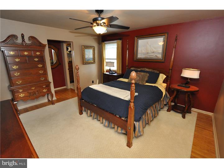 612 Parry Road Cinnaminson, NJ 08077 - Photo 13 of 24 Master Bedroom
