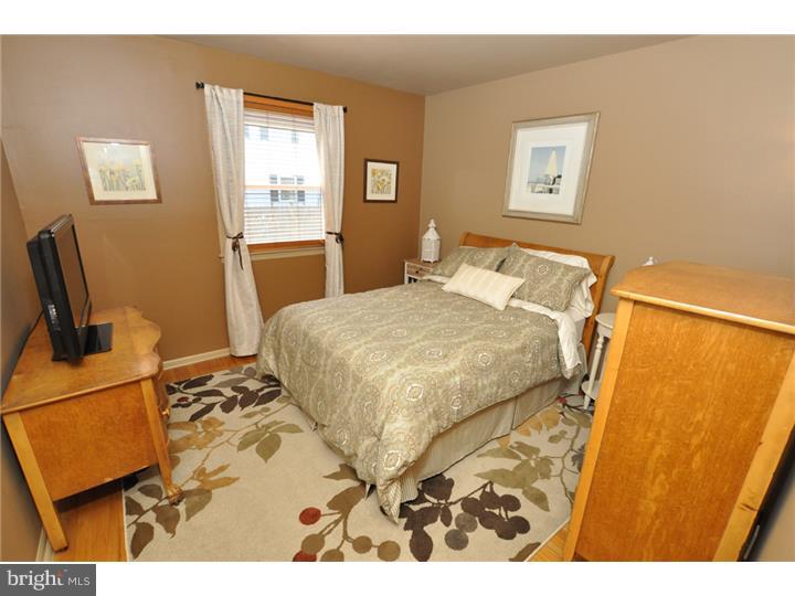 612 Parry Road Cinnaminson, NJ 08077 - Photo 17 of 24 Bedroom 3