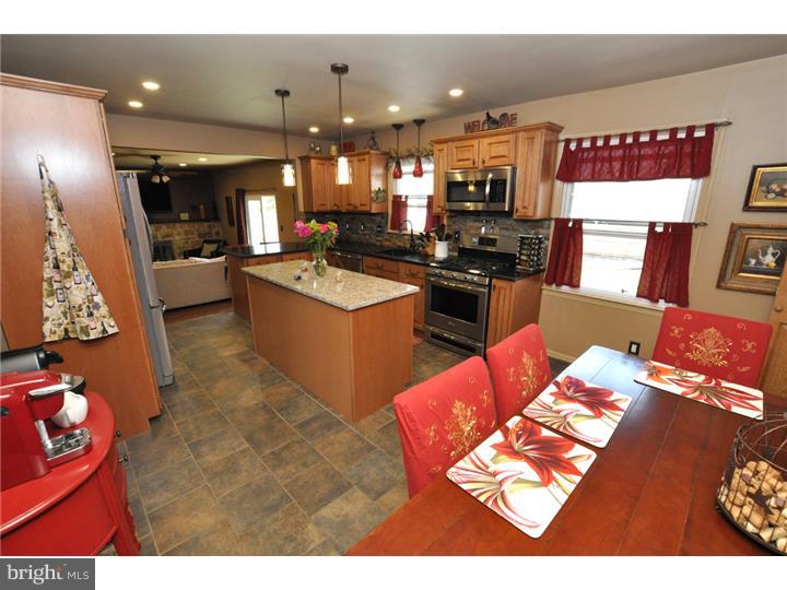 612 Parry Road Cinnaminson, NJ 08077 - Photo 7 of 24 Kitchen