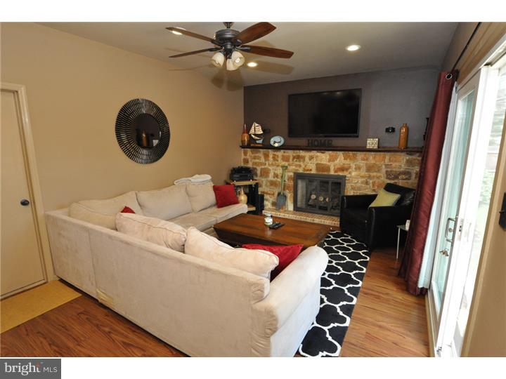 612 Parry Road Cinnaminson, NJ 08077 - Photo 10 of 24 Family Room