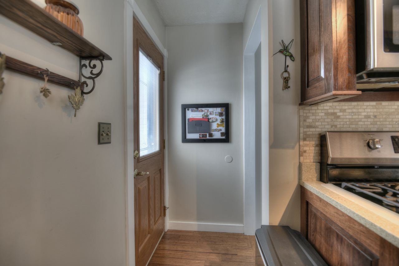 10595 Thiel Road Traverse City, MI 49685 - Photo 23 of 31 1856988-22.JPG