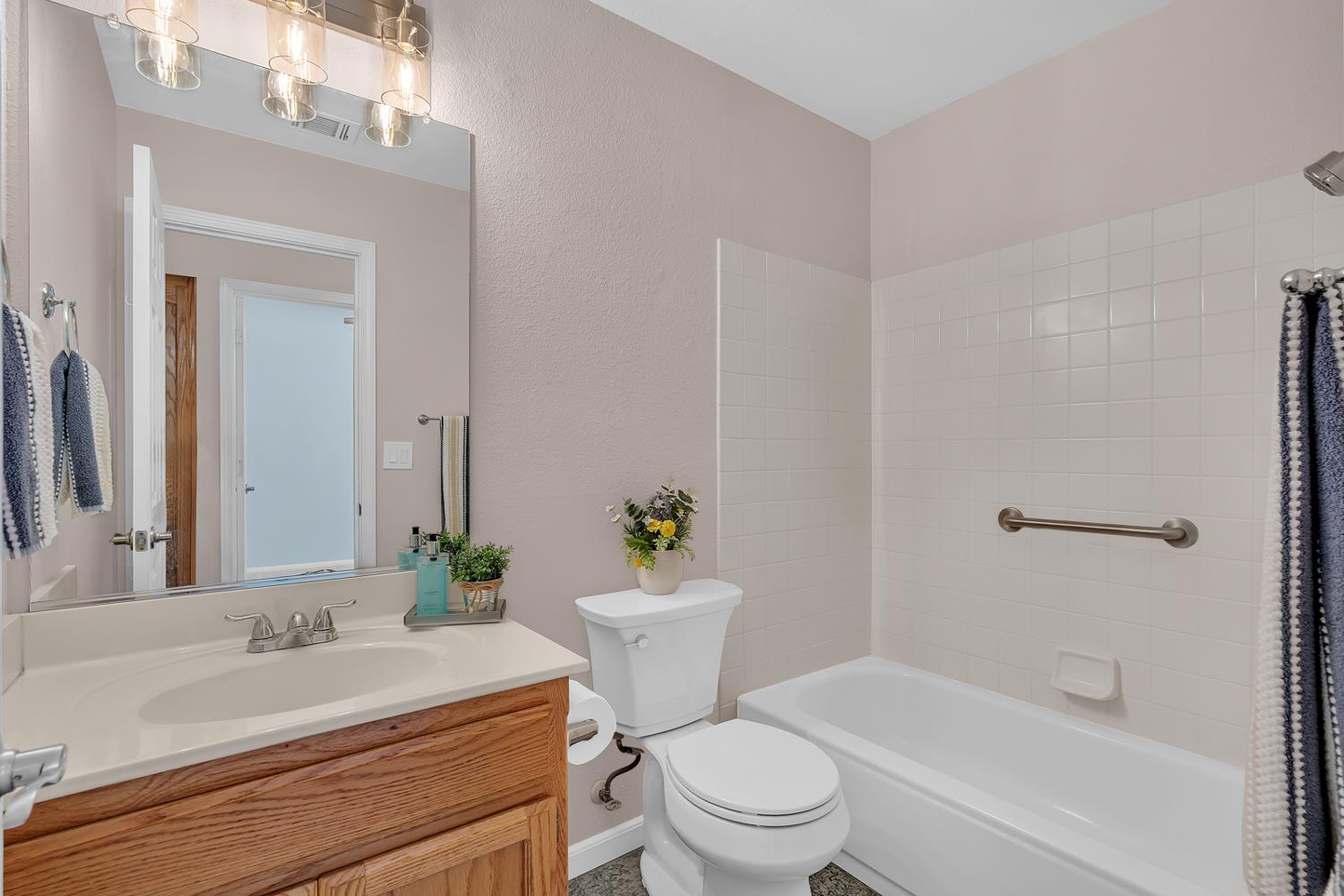 4611 Glimmer Lane Turlock, CA 95382 - Photo 27 of 45