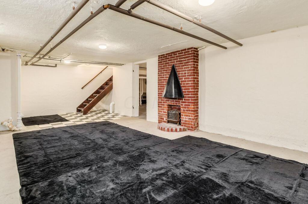 2036 Westover Road Columbus, OH 43221 - Photo 46 of 54 45