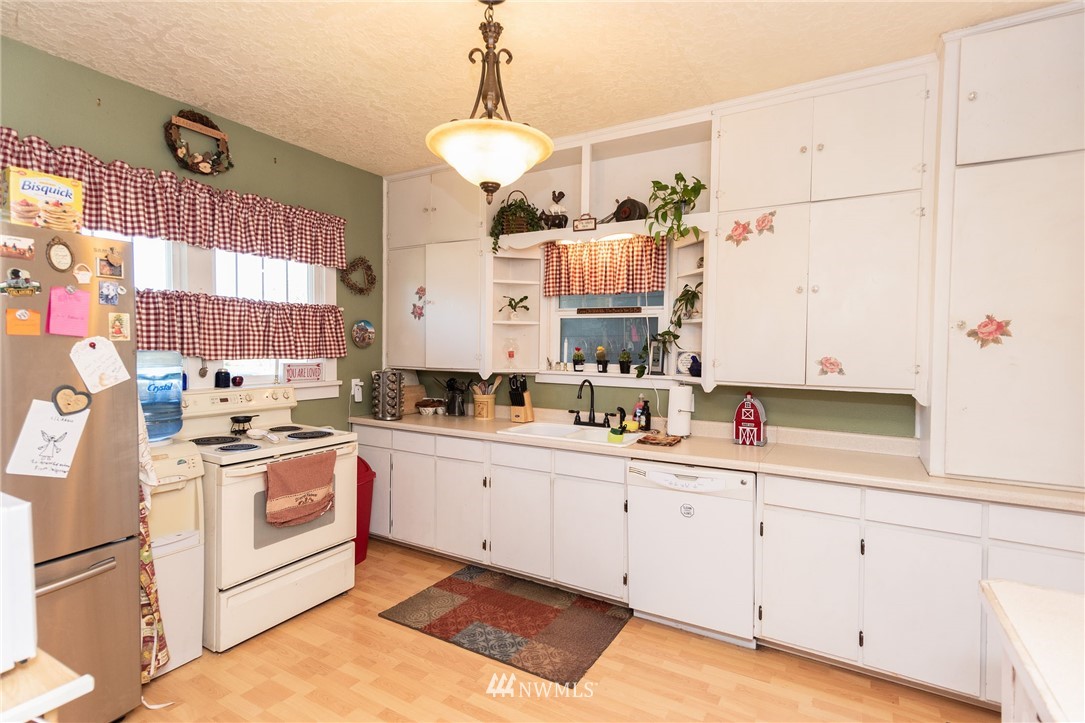 810 Southwest Chehalis Avenue Chehalis, WA 98532 - Photo 9 of 17 Gallery Image 9