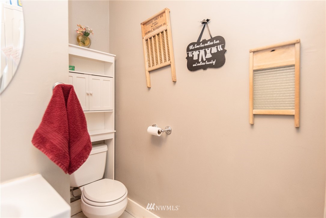 810 Southwest Chehalis Avenue Chehalis, WA 98532 - Photo 10 of 17 Gallery Image 10