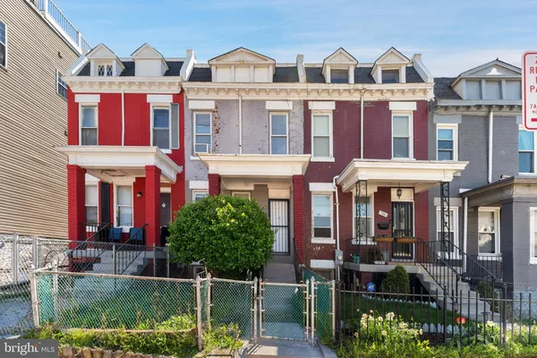 $3,900 | 742 Columbia Road Northwest, Washington, DC 20001
