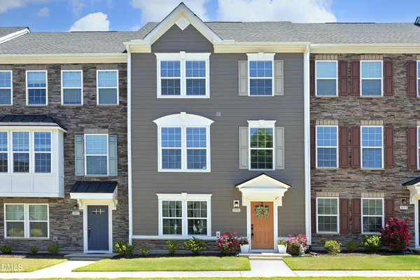 $419,500 | 1091 Branch Line Lane, Apex, NC 27502