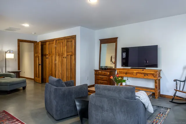 $1,890,000 | 6 Kubish Road, Litchfield, CT 06759