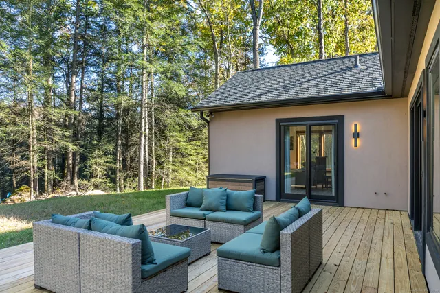 $1,890,000 | 6 Kubish Road, Litchfield, CT 06759