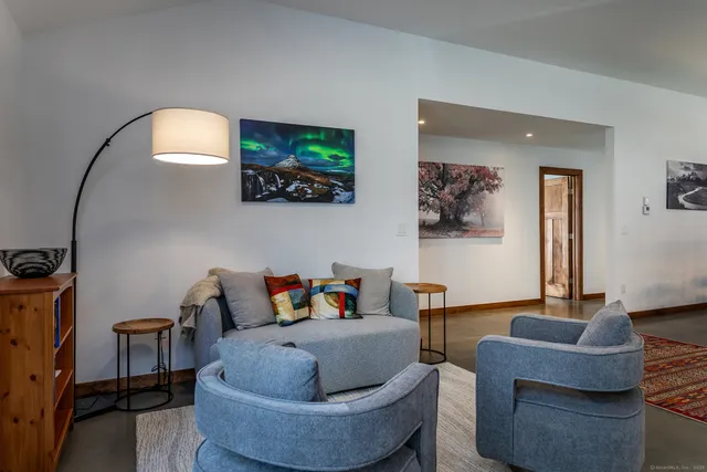 $1,890,000 | 6 Kubish Road, Litchfield, CT 06759