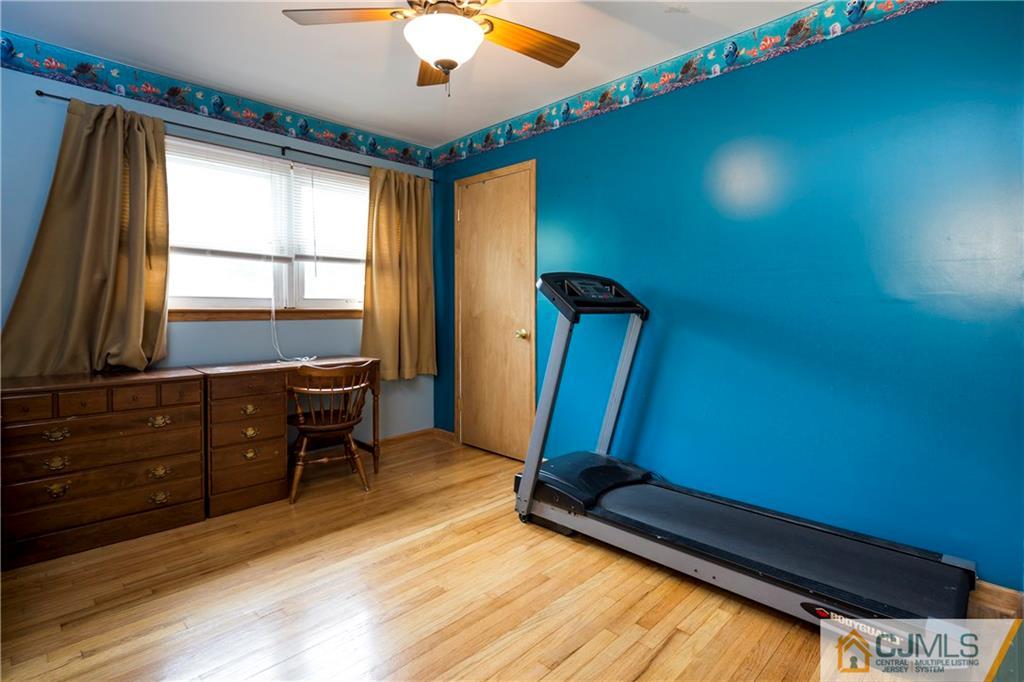 26 Peake Road Edison, NJ 08837 - Photo 12 of 23