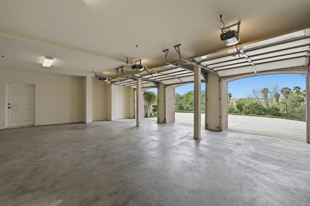 2596 Green Canyon Road Fallbrook, CA 92028 - Photo 53 of 74 GARAGE