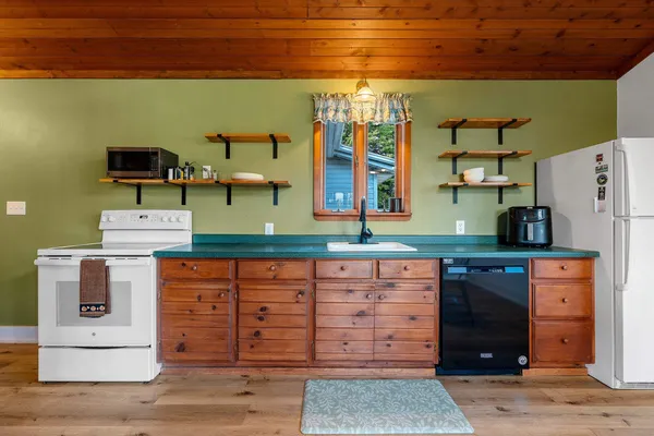 $599,900 | 3597 North Cty Road, Tigerton, WI 54486