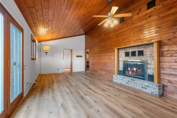 $599,900 | 3597 North Cty Road, Tigerton, WI 54486