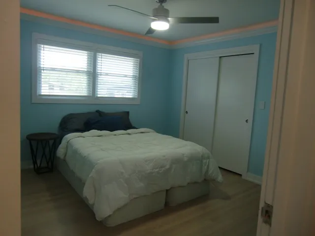 $449,900 | 6711 West Shiawassie Drive, Palos Heights, IL 60463