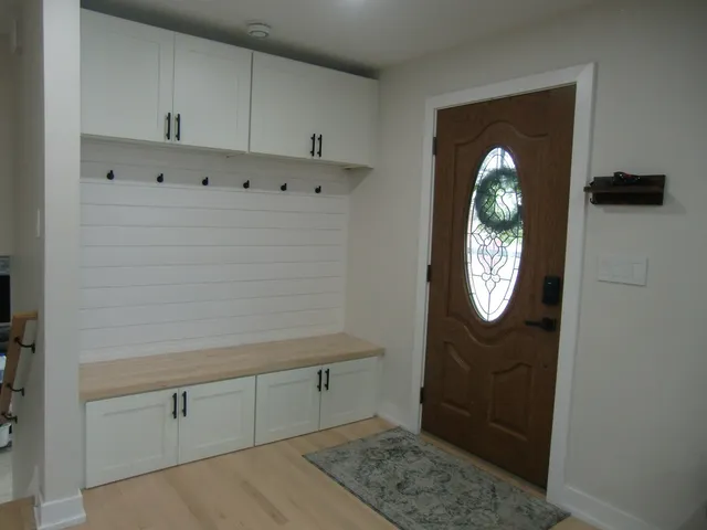 $449,900 | 6711 West Shiawassie Drive, Palos Heights, IL 60463