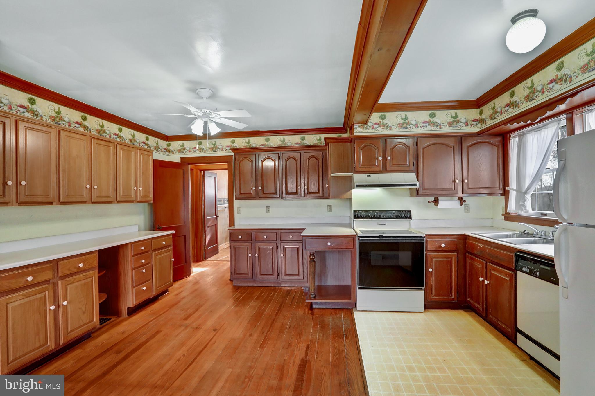 9968 Raccoon Valley Road Millerstown, PA 17062 - Photo 7 of 46 Gallery Image 7