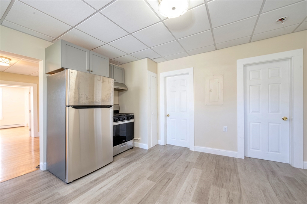 456 Beulah Street Whitman, MA 02382 - Photo 9 of 21