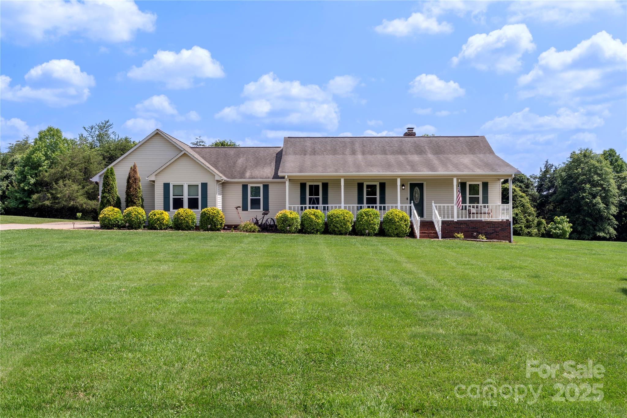 4916 Ritchie Road Lincolnton, NC 28092 - Photo 3 of 42 Gallery Image 3