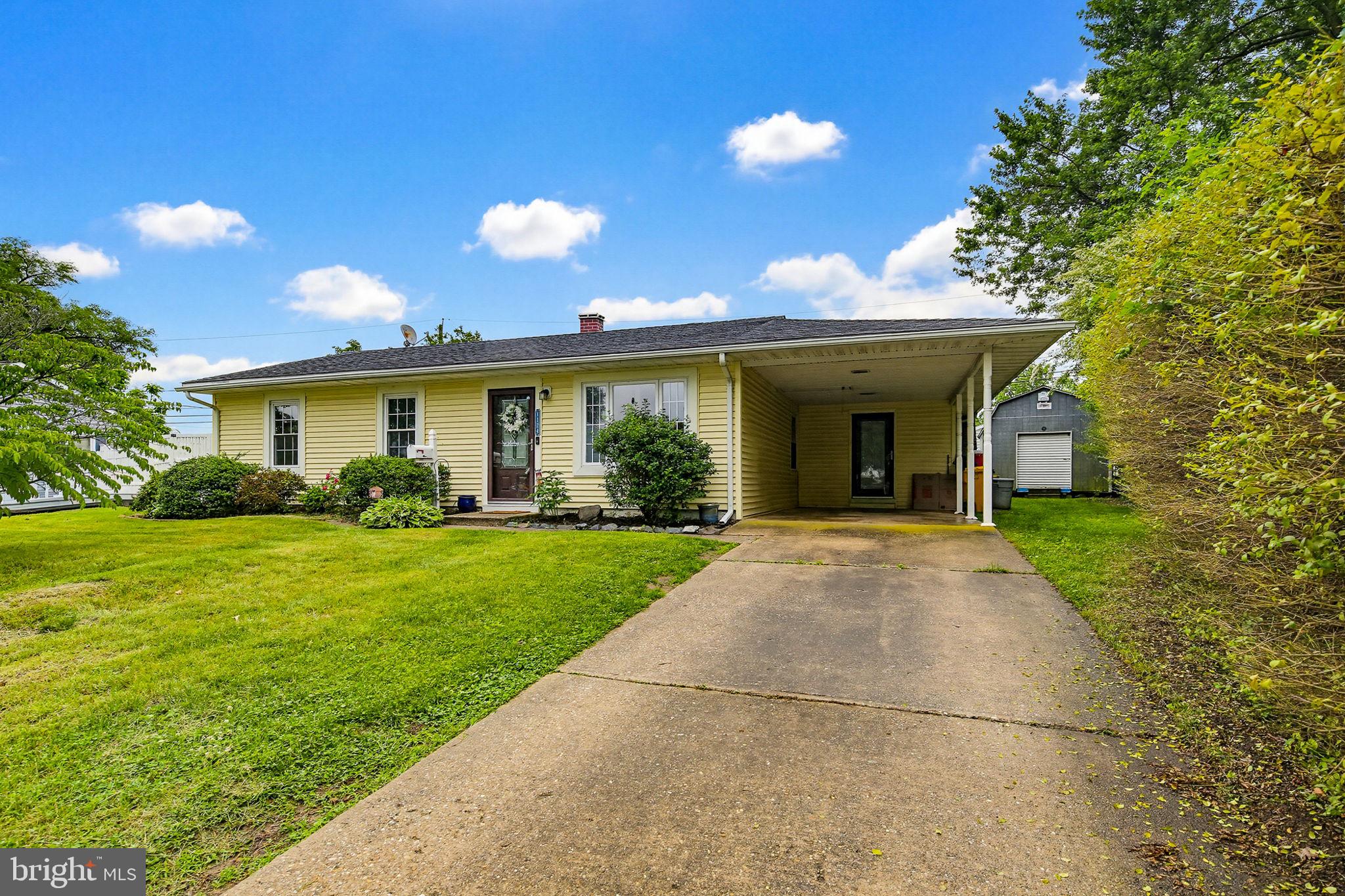 1124 Wynbrook Road Glen Burnie, MD 21060 - Photo 2 of 32 Charming home with lush greenery.