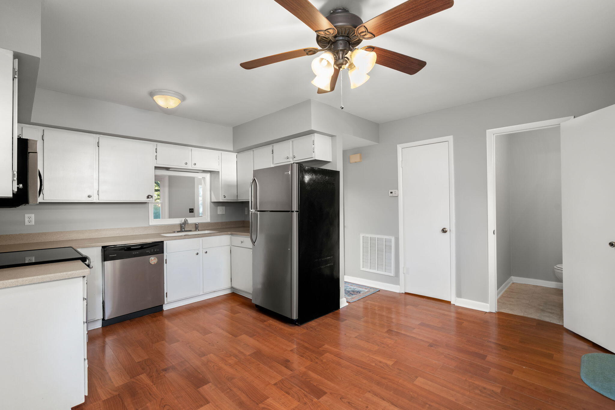 712 Harbor Lane Mount Pleasant, SC 29464 - Photo 18 of 38 13