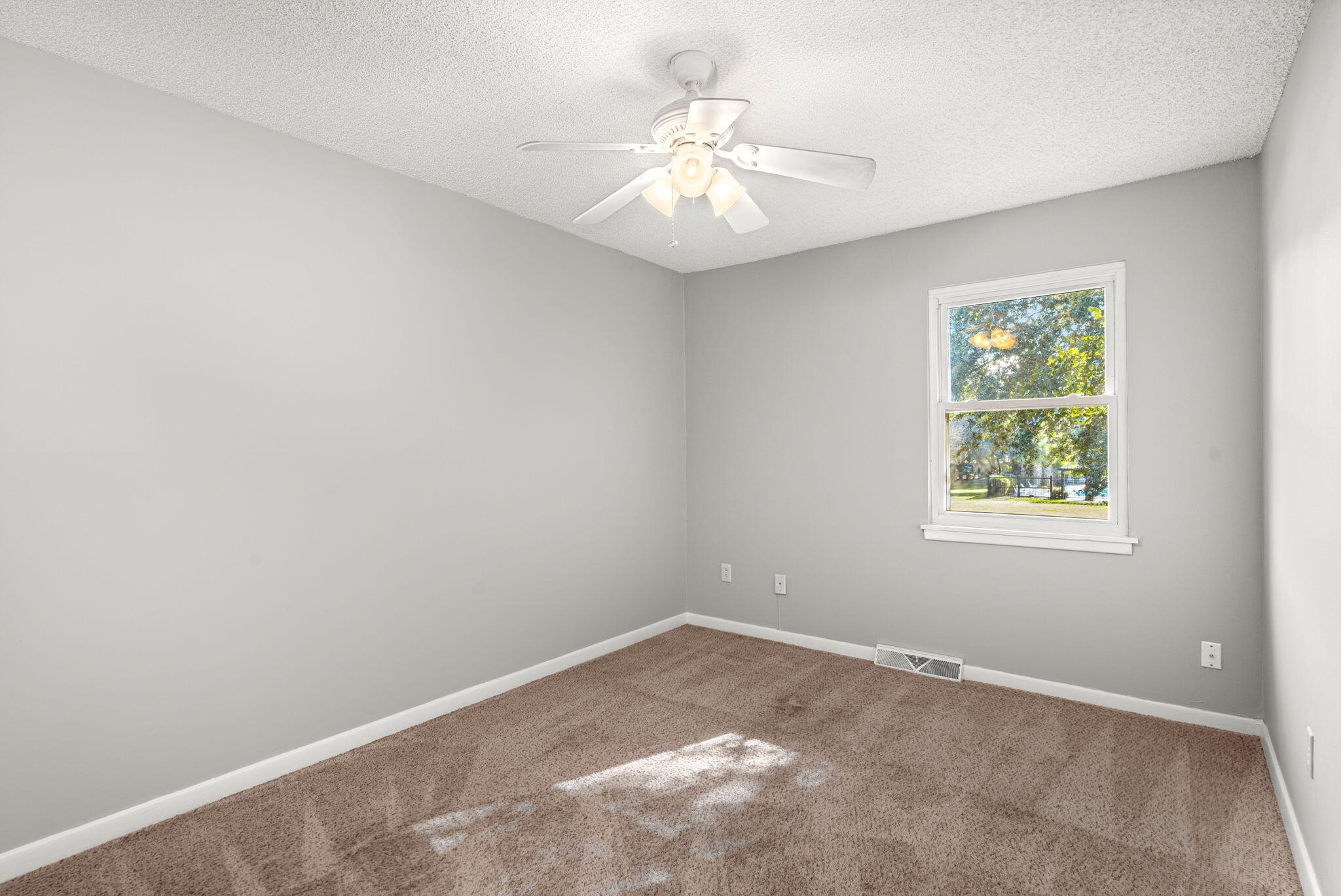 712 Harbor Lane Mount Pleasant, SC 29464 - Photo 25 of 38 18
