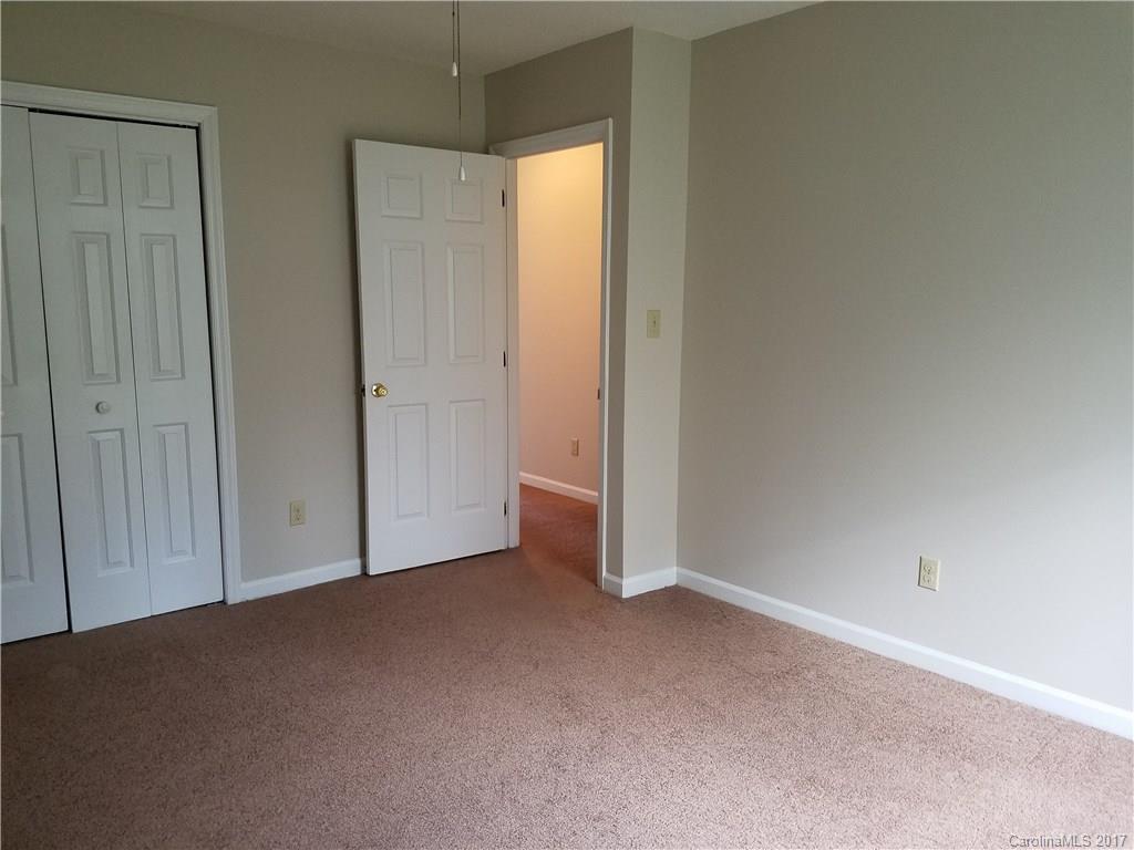 5925 Vernedale Road Charlotte, NC 28212 - Photo 10 of 14 Gallery Image 10