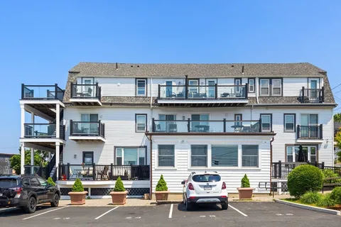$415,000 | 600 Shirley Street, Unit 1, Winthrop, MA 02152