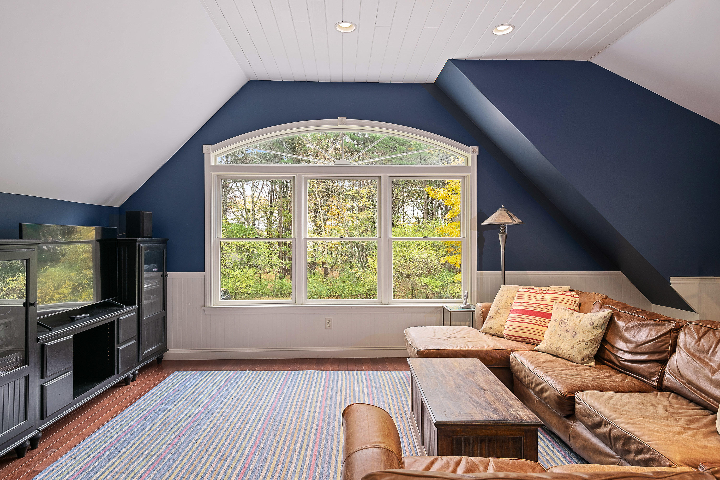 52 Tower Road Kittery Point, ME 03905 - Photo 33 of 36 Great Room/Family Room