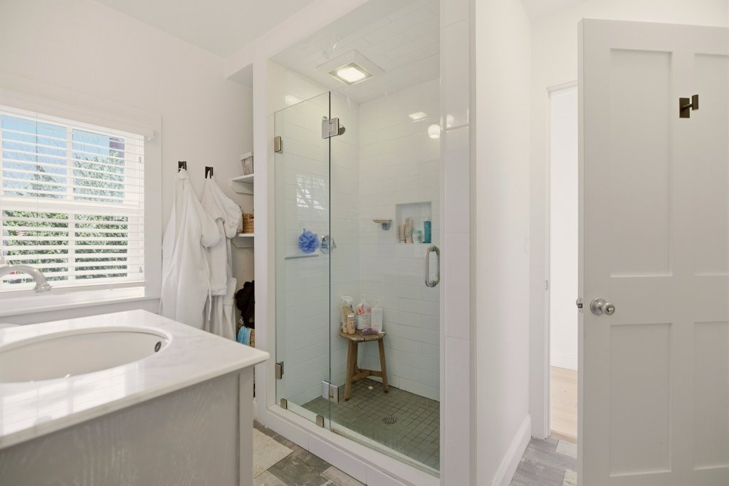 5 Division Street Newport, RI 02840 - Photo 14 of 36
