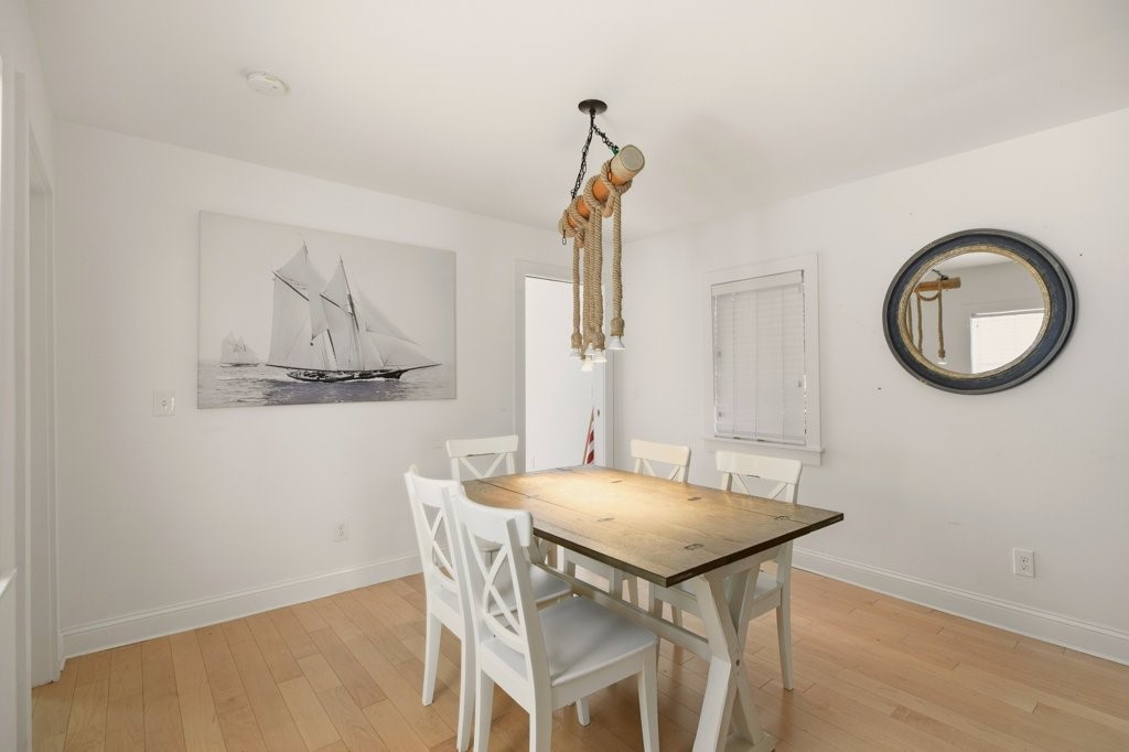 5 Division Street Newport, RI 02840 - Photo 8 of 36