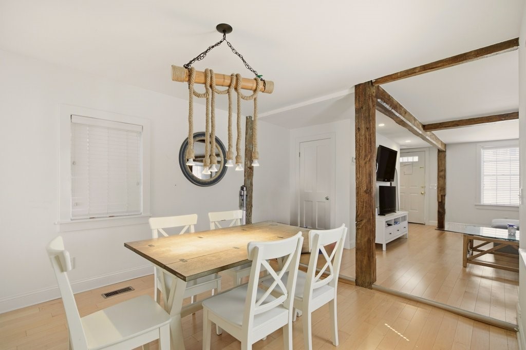 5 Division Street Newport, RI 02840 - Photo 9 of 36