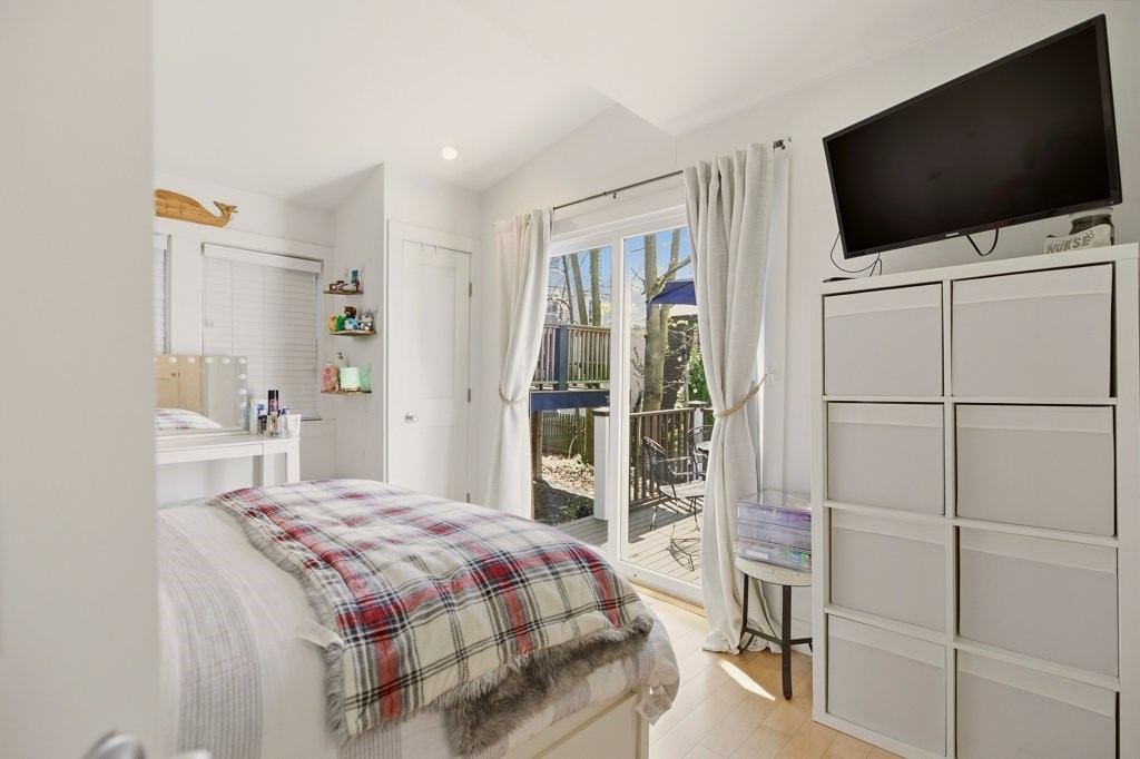 5 Division Street Newport, RI 02840 - Photo 10 of 36
