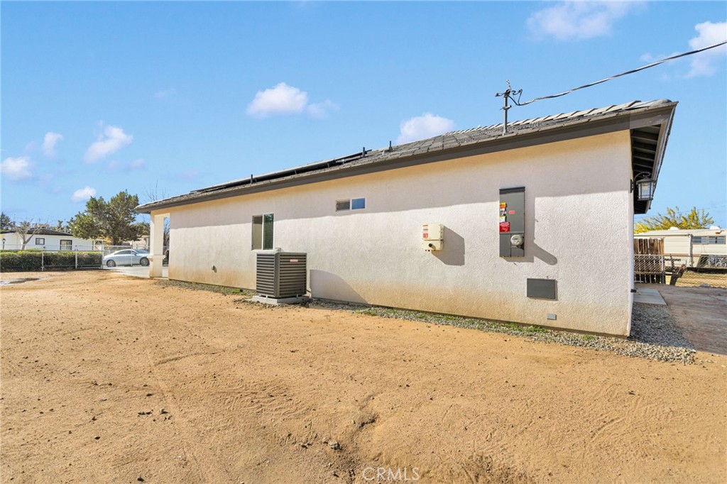 16150 Smoke Tree Street Hesperia, CA 92345 - Photo 31 of 32 a view of a house with a snow