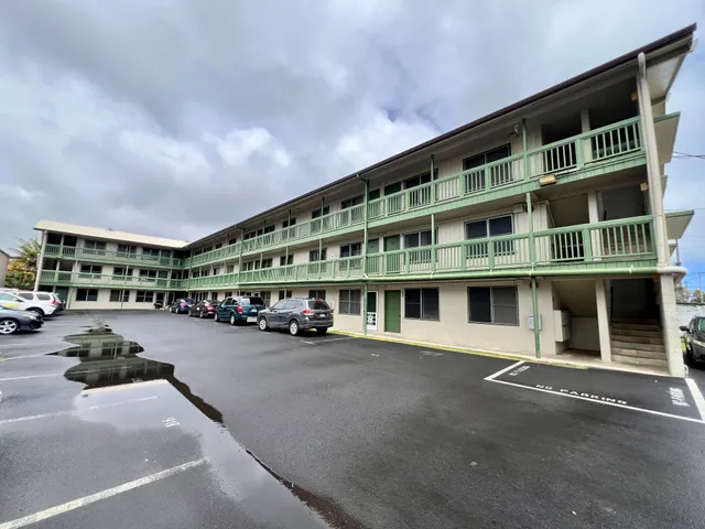 $225,000 | 464 Kalanikoa Street, Unit 206, Hilo, HI 96720